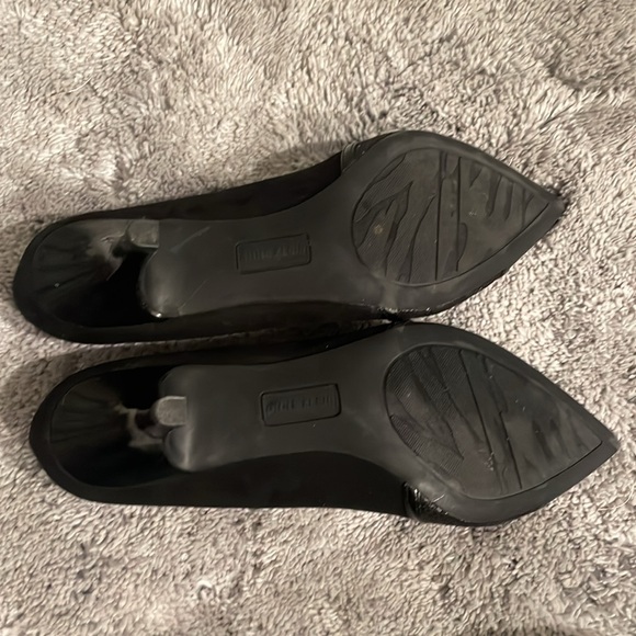 Anne Klein black leather pumps, size 8.5M, EUC - Picture 6 of 7